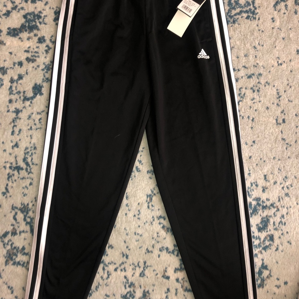 Girls ADIDAS Outfit NWT